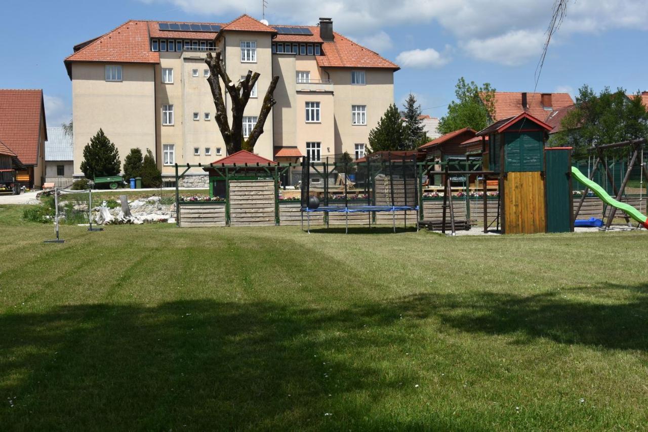 Apartments&Rooms kod Eli Ravna Gora Exterior foto