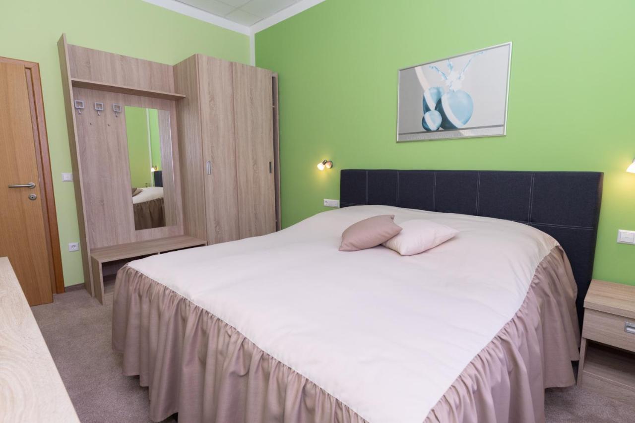 Apartments&Rooms kod Eli Ravna Gora Exterior foto
