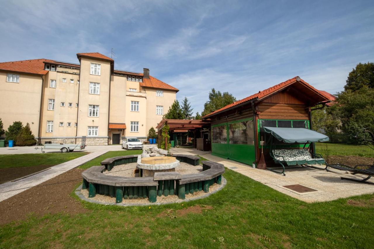 Apartments&Rooms kod Eli Ravna Gora Exterior foto